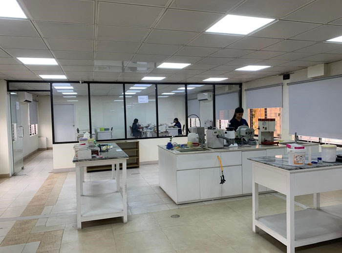 labpic3